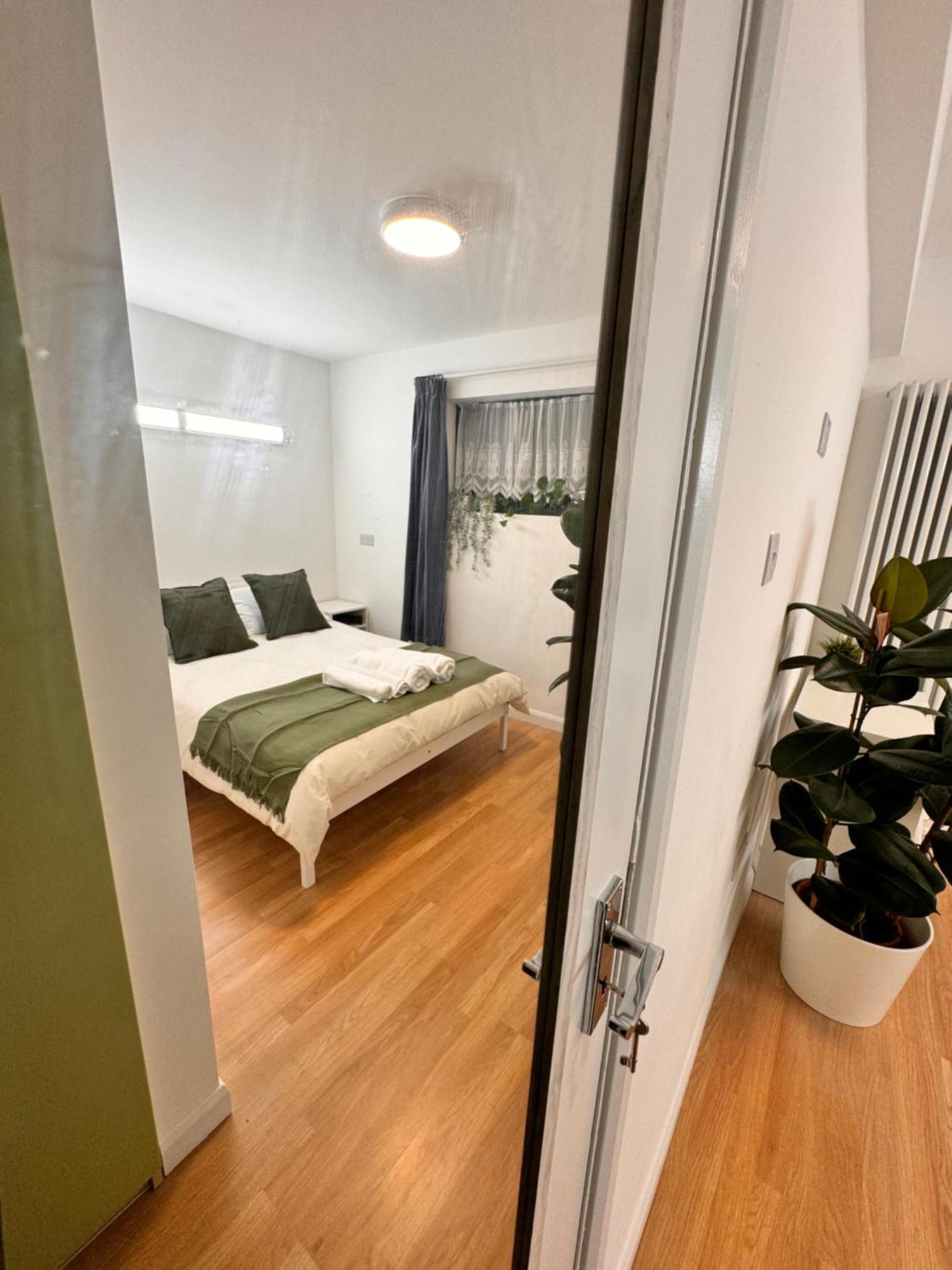 Luxury 2 Bhk In Canary Wharf Londres