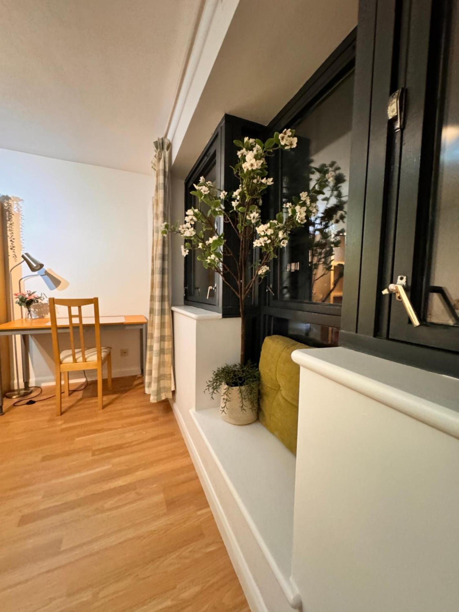 Luxury 2 Bhk In Canary Wharf Londres