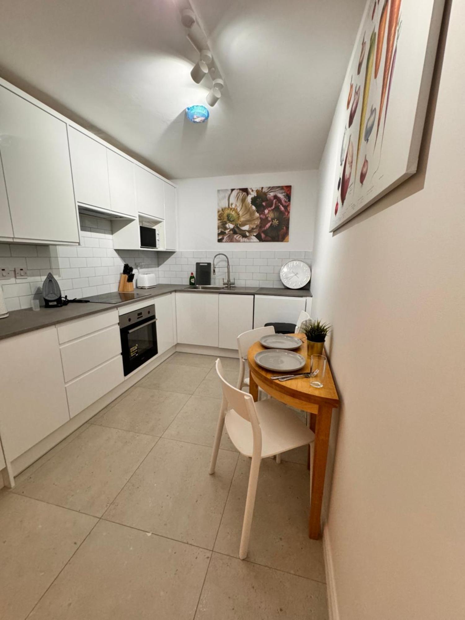 Luxury 2 Bhk In Canary Wharf Londres