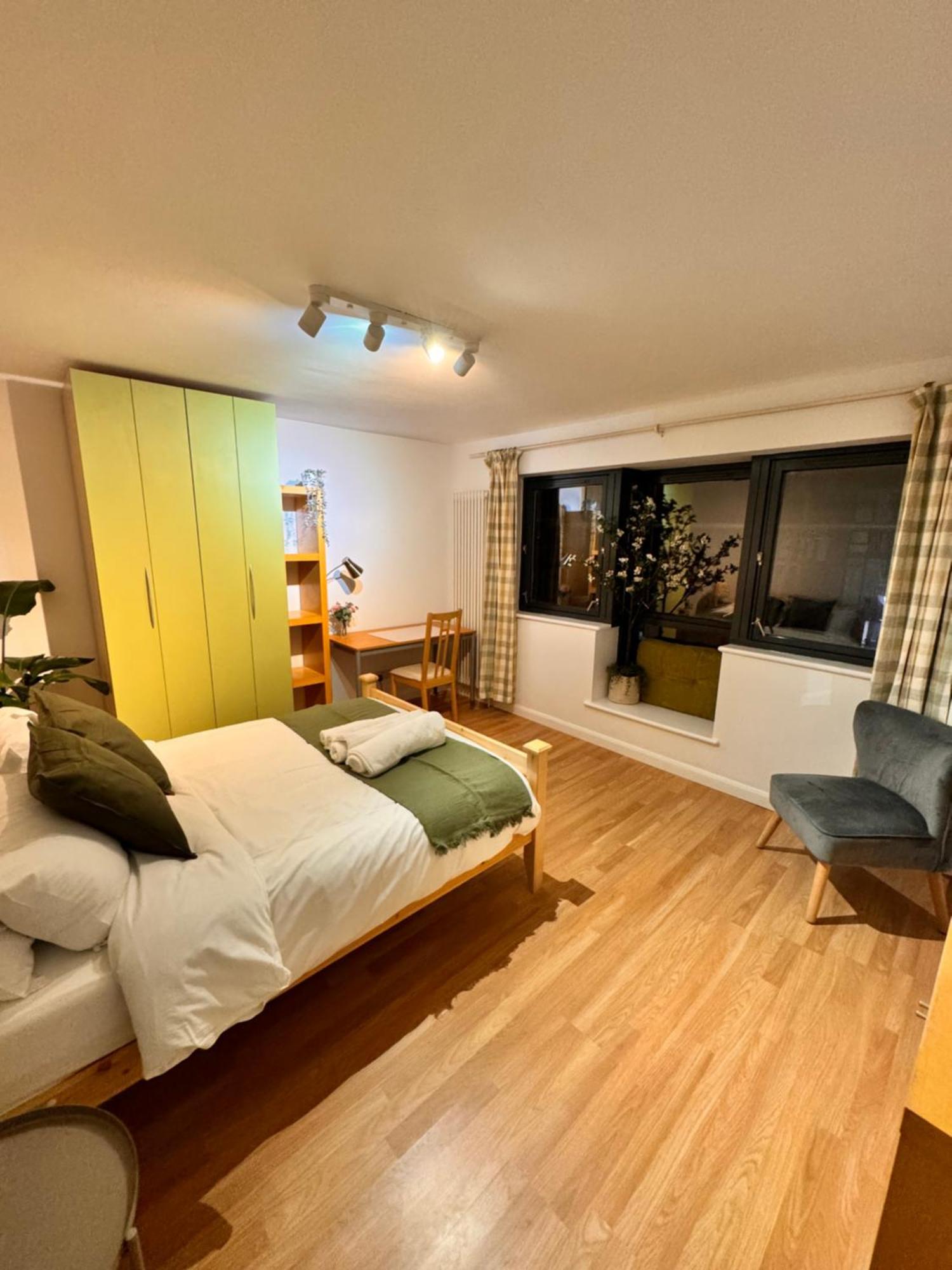 Luxury 2 Bhk In Canary Wharf Londres