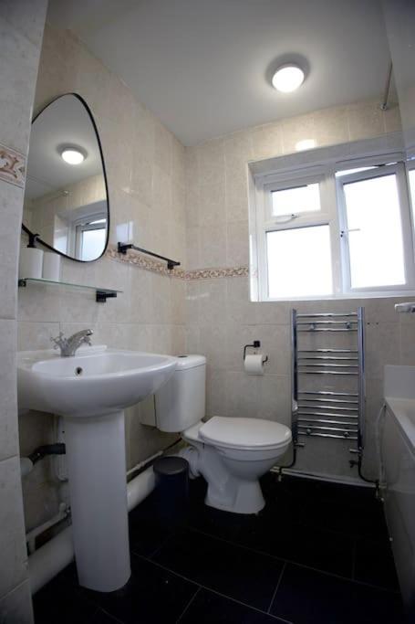 Apartamento 2 Bed Flat With Easy Access To Excel, Central London, City Airport, O2 Londres