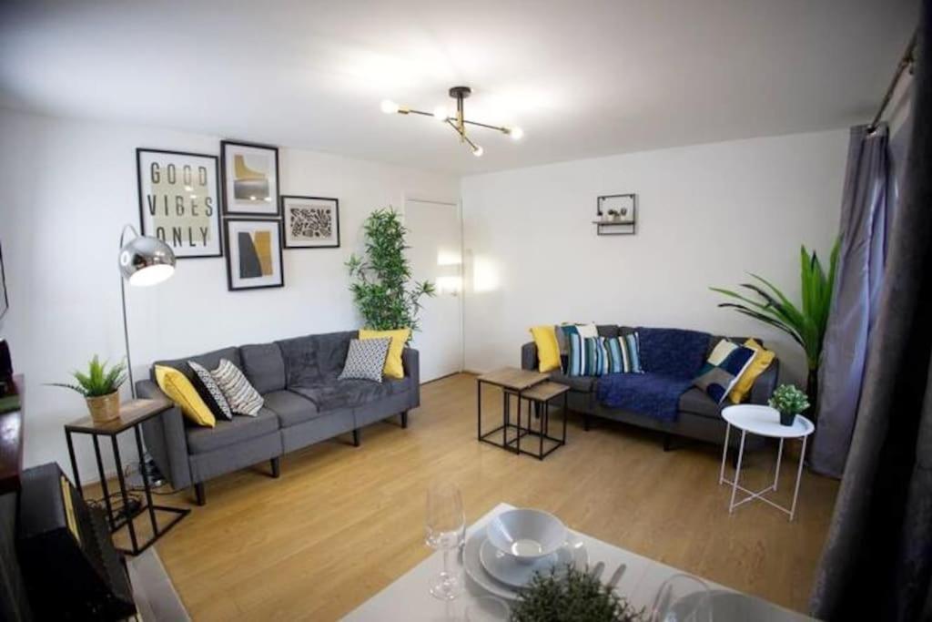 Apartamento 2 Bed Flat With Easy Access To Excel, Central London, City Airport, O2 Londres