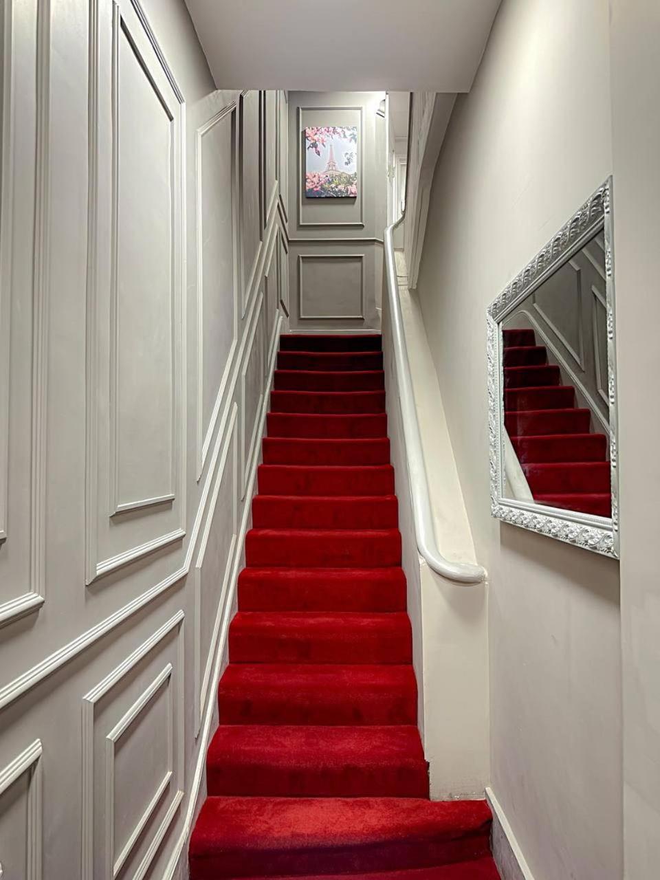 Apartment Flat In