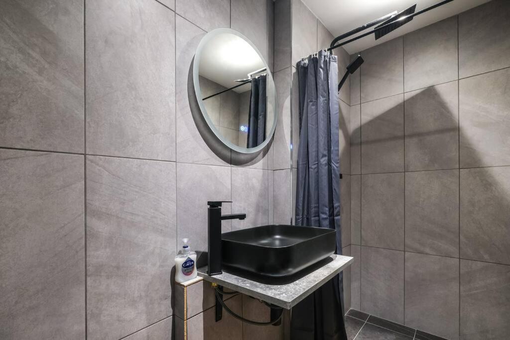 Flat In Piccadilly Central Sleep 4 Vre Apartment *