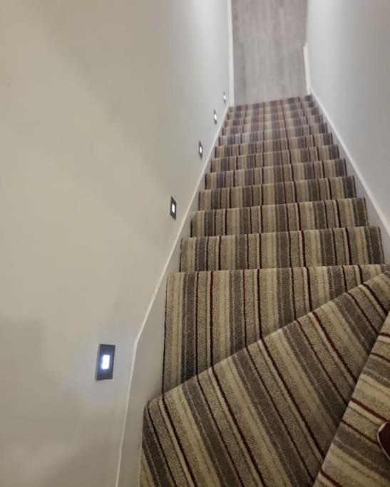 Apartamento 2 Bedrooms 2baths 3toilets Near Excel City Airport O2 Sleeps Up To 5