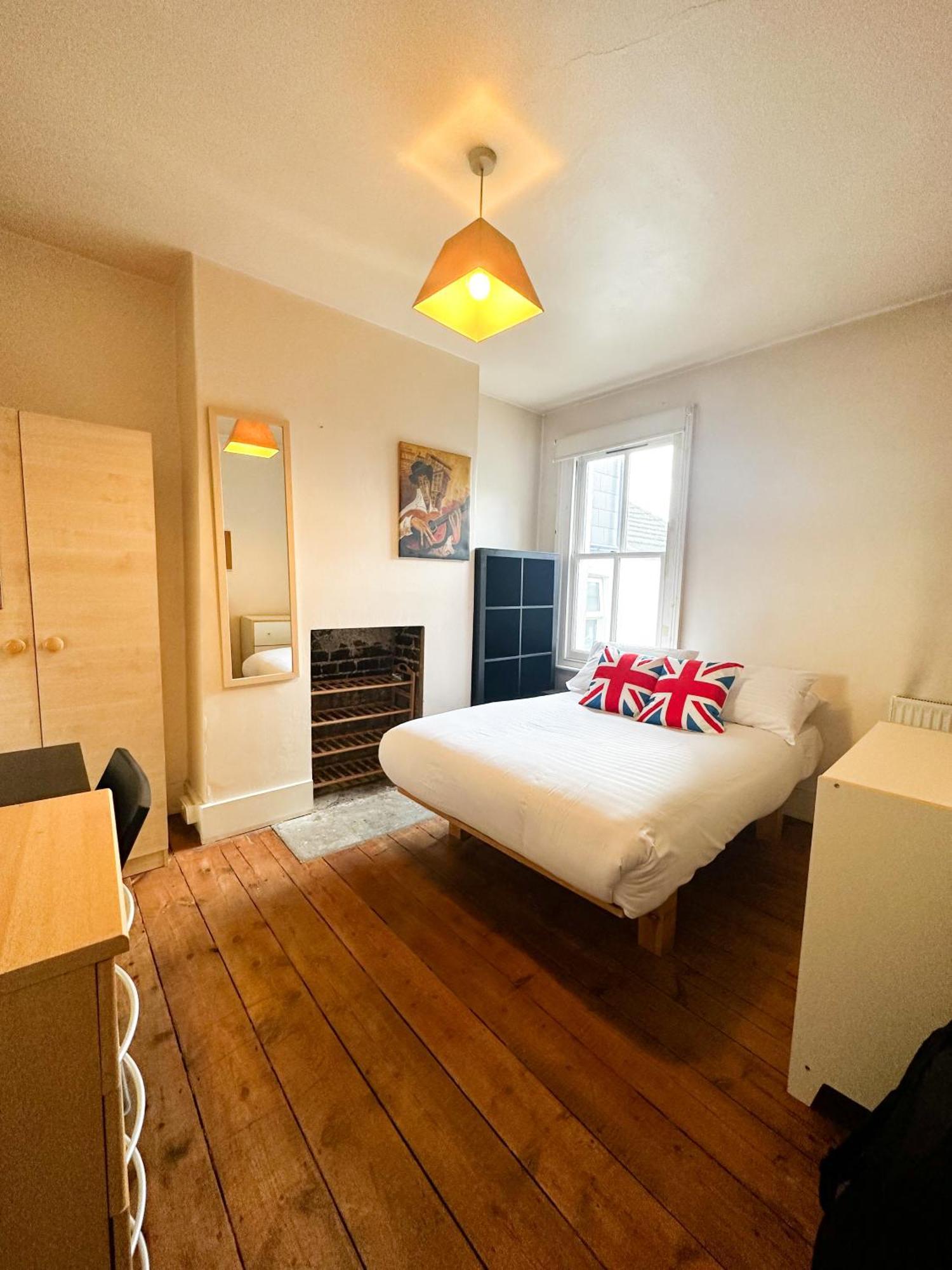 58 Alloa Townhouse Holiday home London