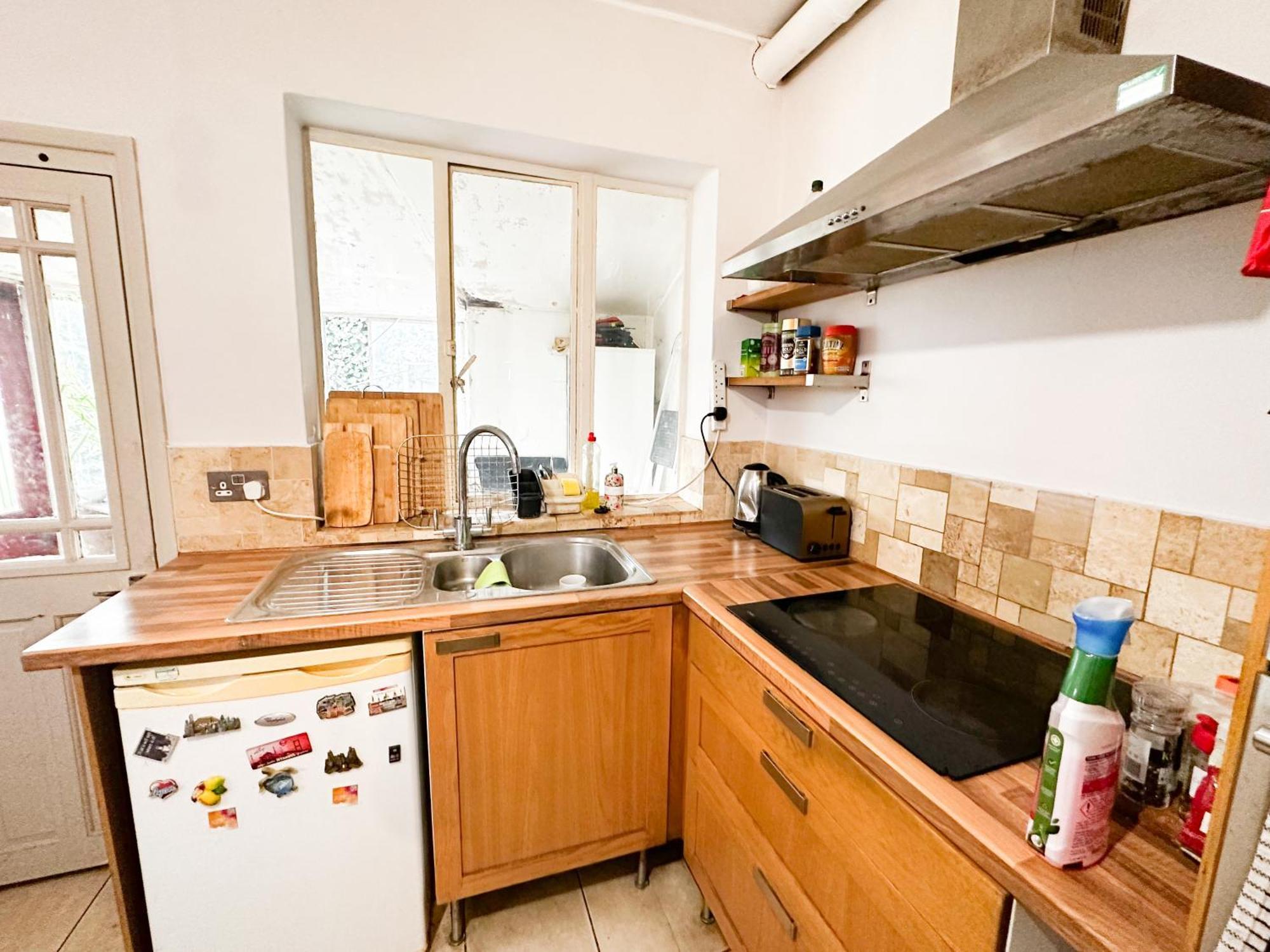 58 Alloa Townhouse London