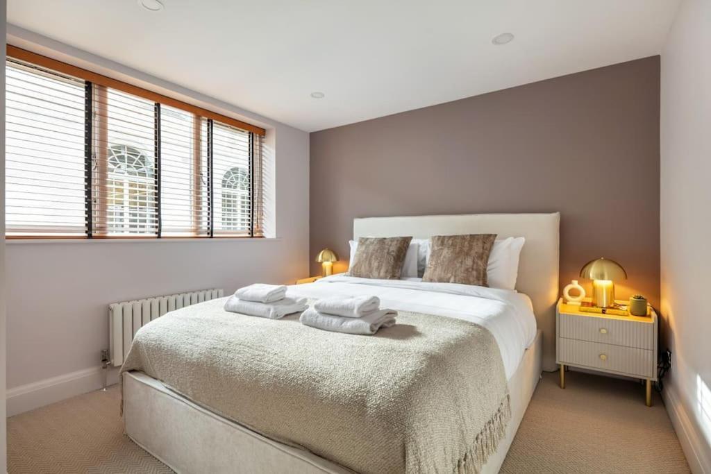 Prime Covent Garden Gem With Air-con