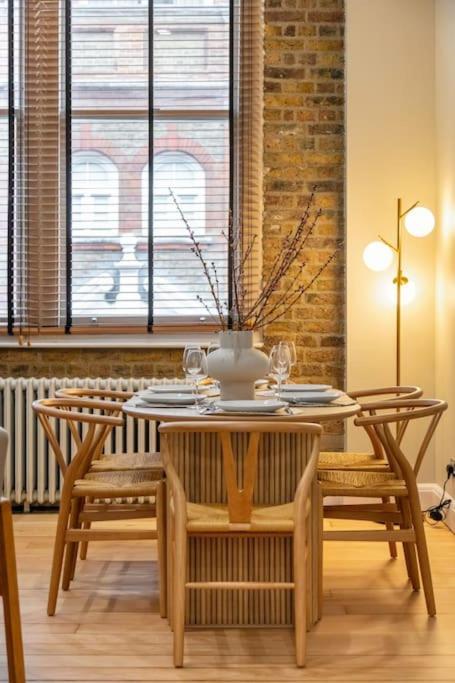 Prime Covent Garden Gem With Air-con * London