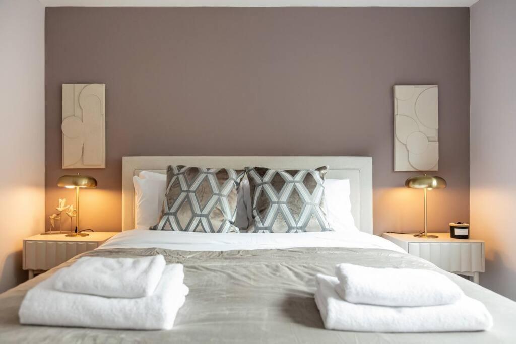 Prime Covent Garden Gem With Air-con Apartment London