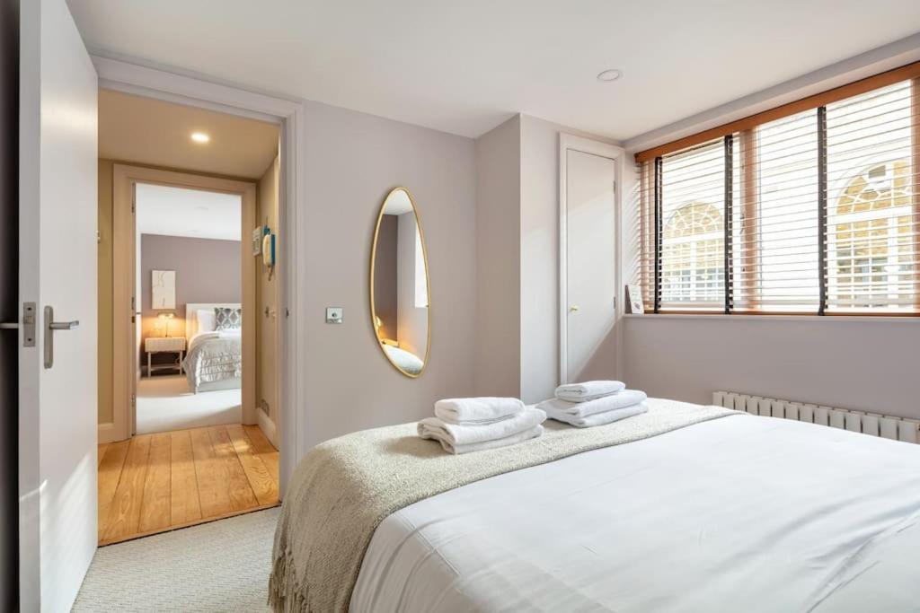 Prime Covent Garden Gem With Air-con