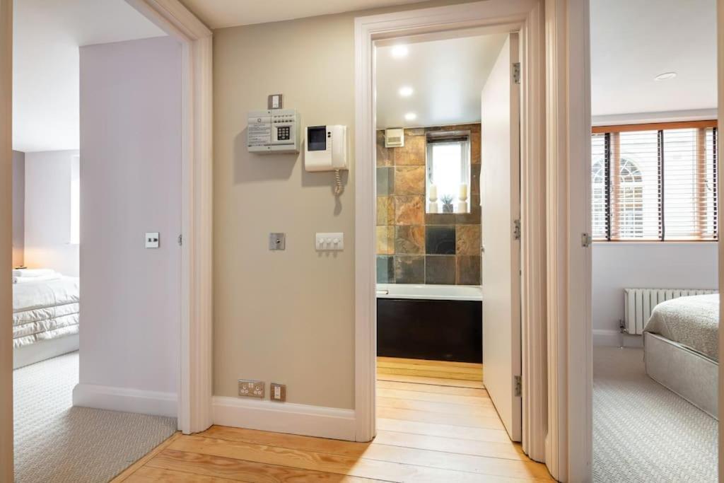 Prime Covent Garden Gem With Air-con * London