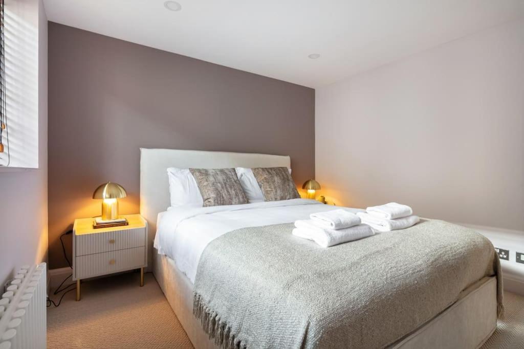 Prime Covent Garden Gem With Air-con Apartment