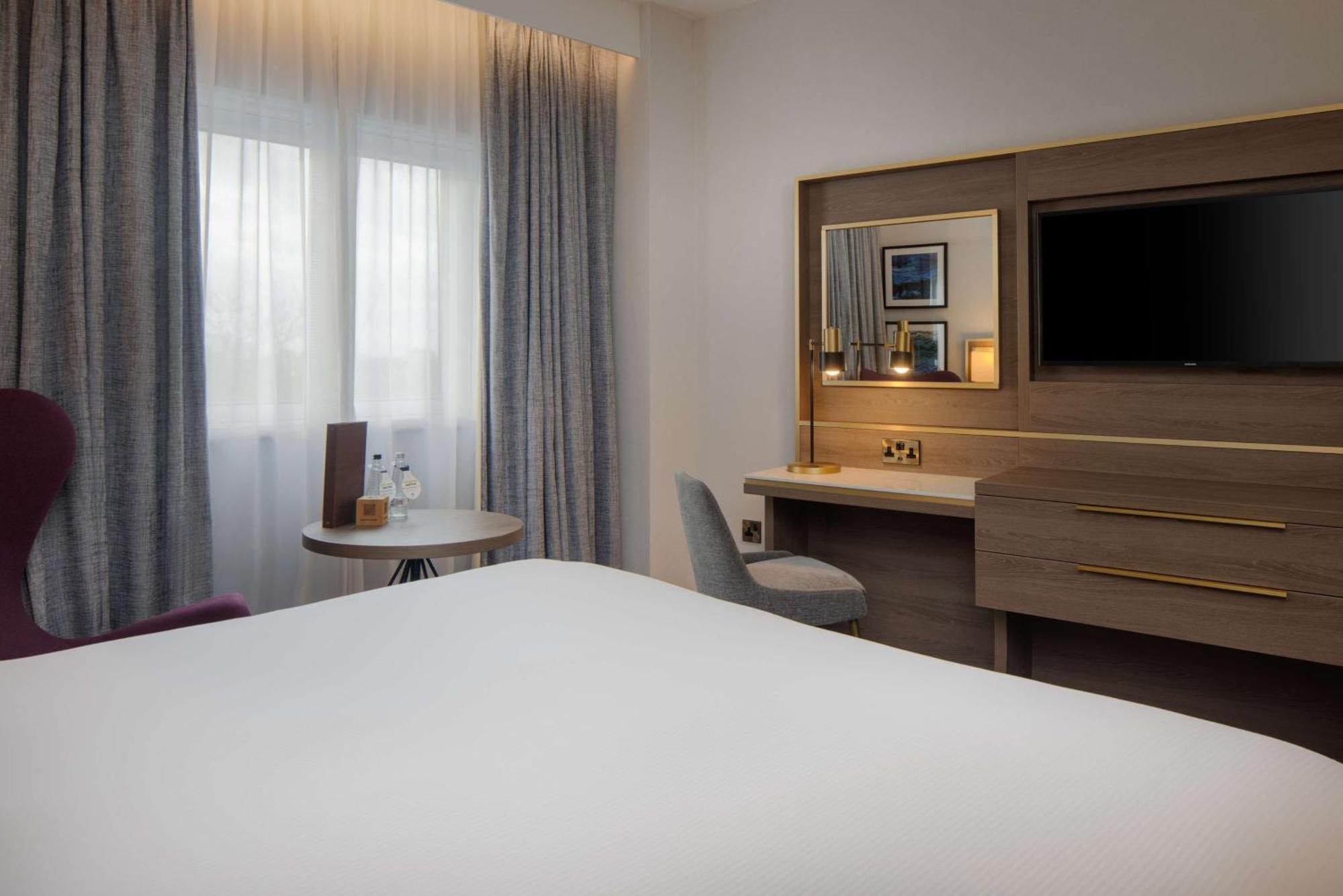 Hotel Doubletree By Hilton Angel Kings Cross 4*