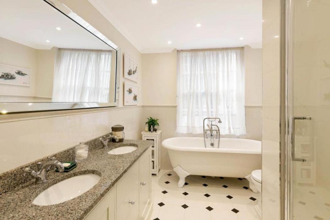 Secluded Royal Ground Sleeps 4 * London