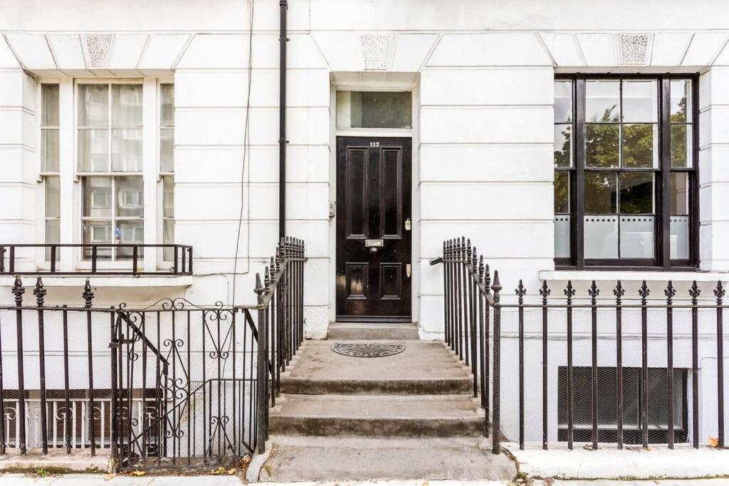 2-bedroom Split-level In Notting Hill *