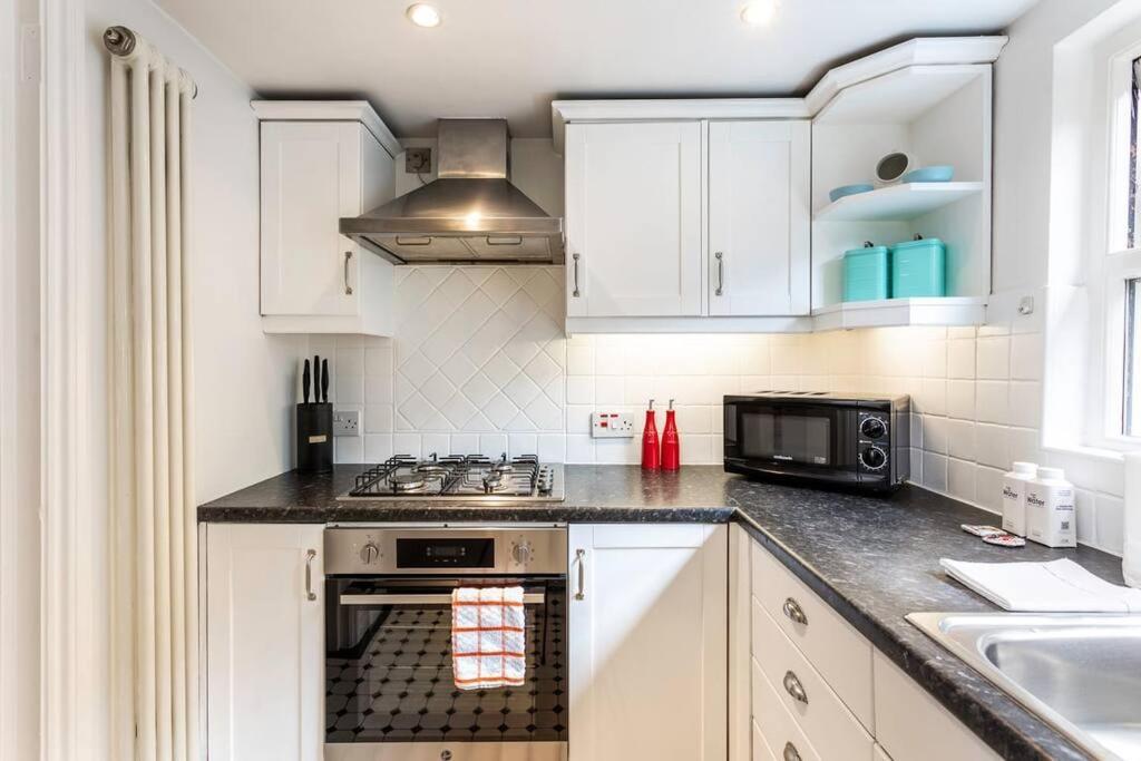 Apartment 2-bedroom Split-level In Notting Hill London