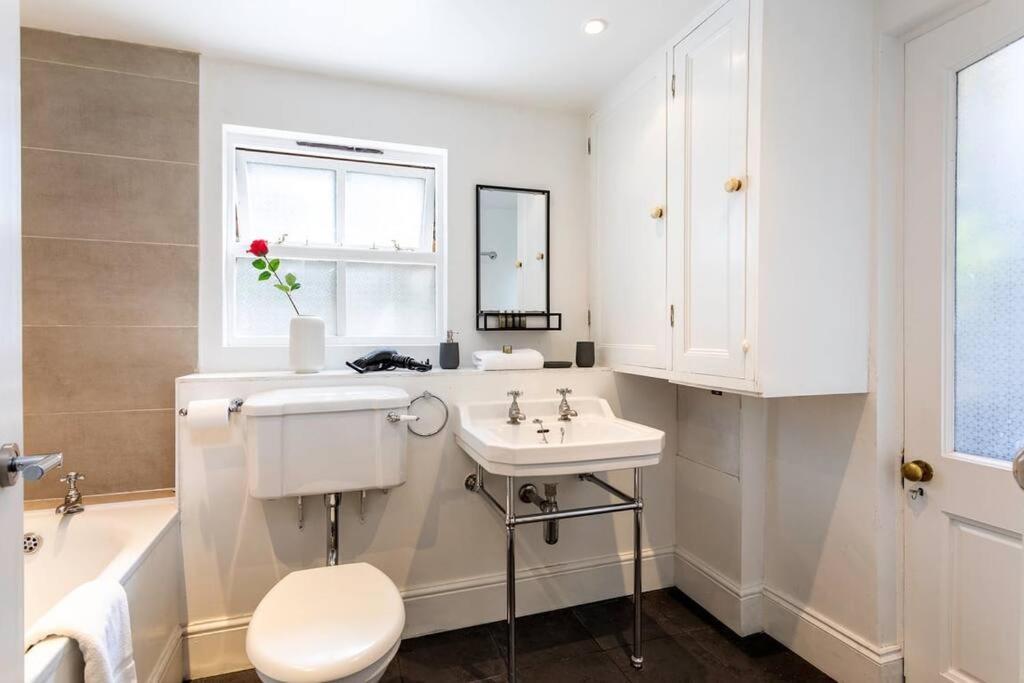 2-bedroom Split-level In Notting Hill * London