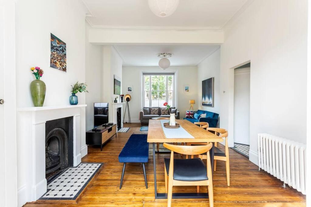 2-bedroom Split-level In Notting Hill