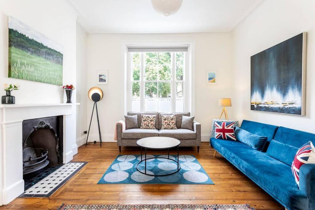 2-bedroom Split-level In Notting Hill Apartment London
