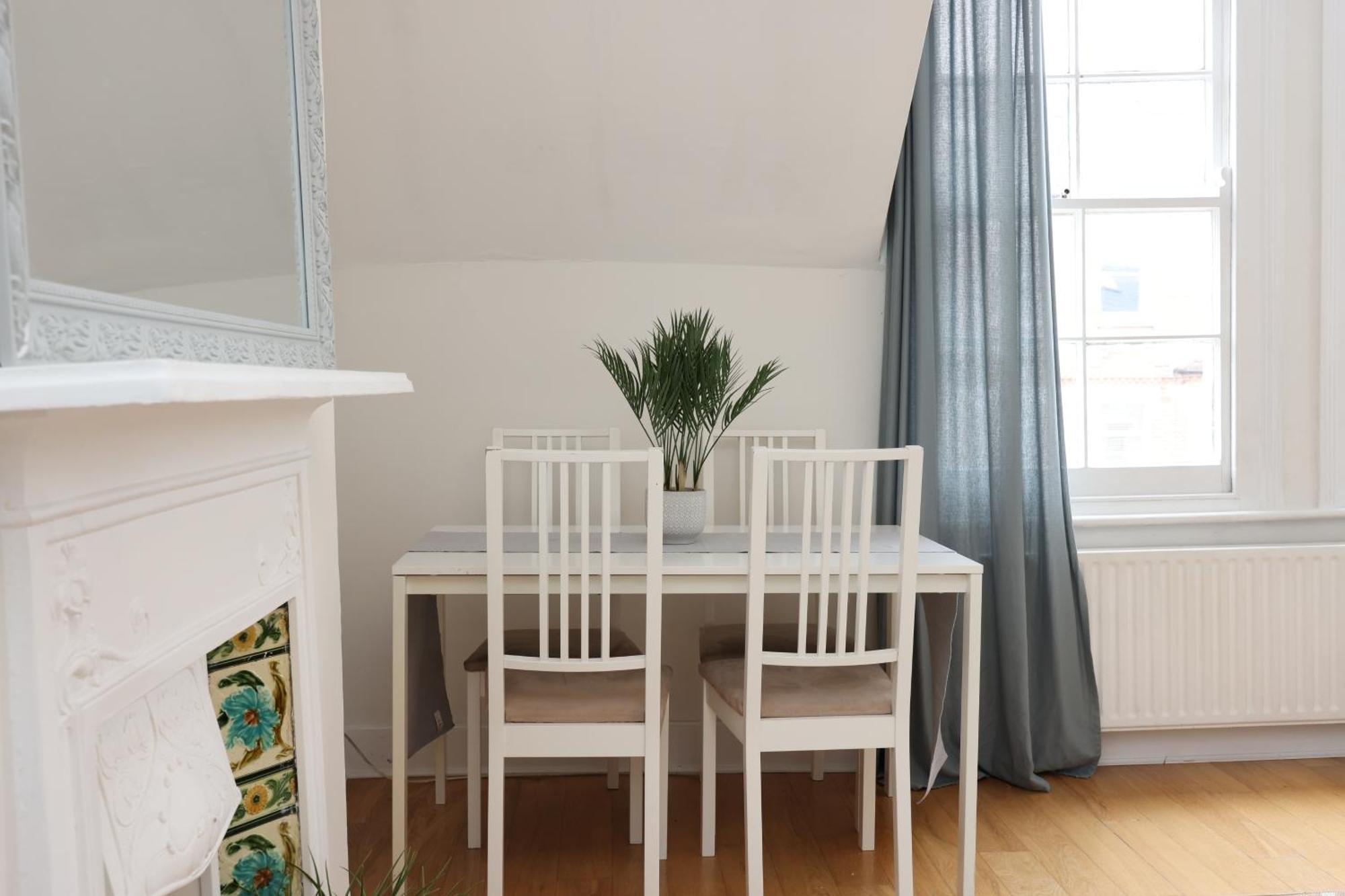 Apartment Stylish In Putney London