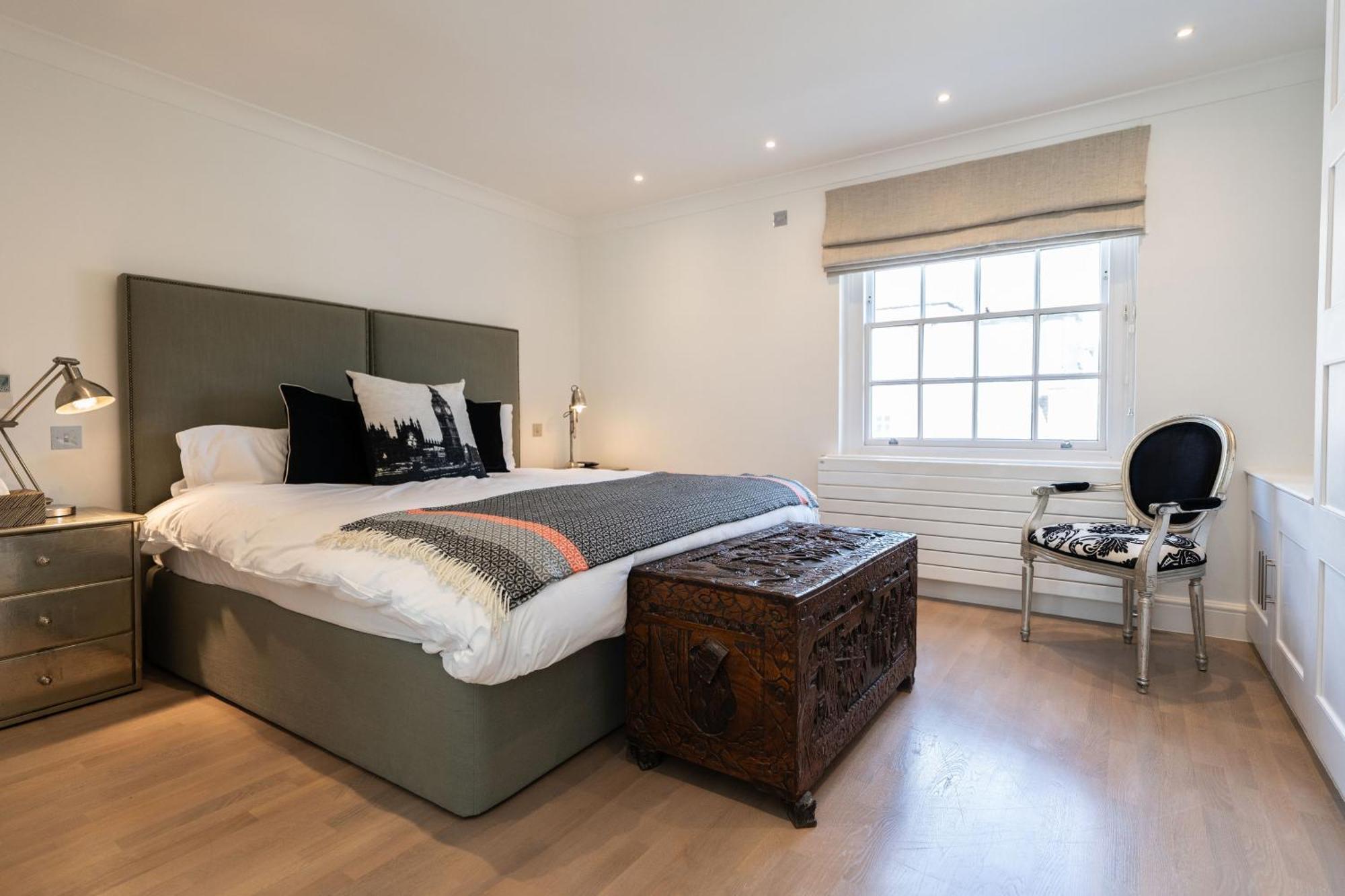 The Chelsea Place - Lovely 4bdr House With Terrace Apartment London