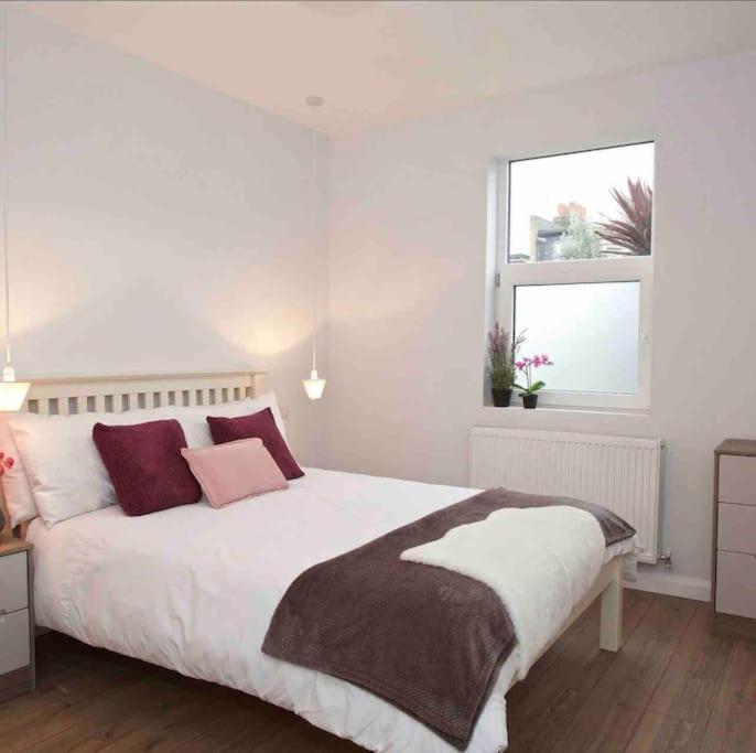 2 Bed Apartamento