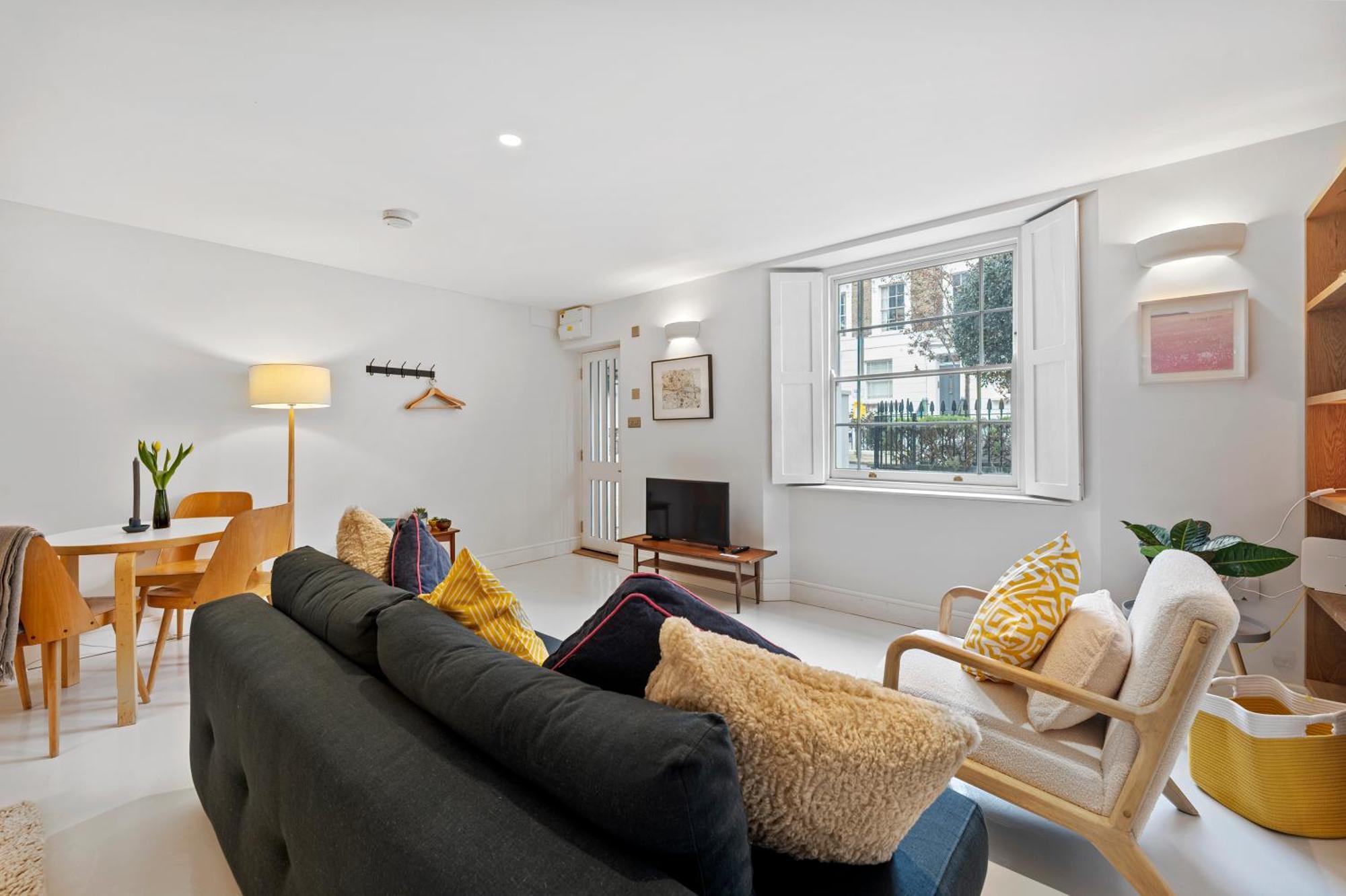 Cosy, Calm Camden Square Studio * London