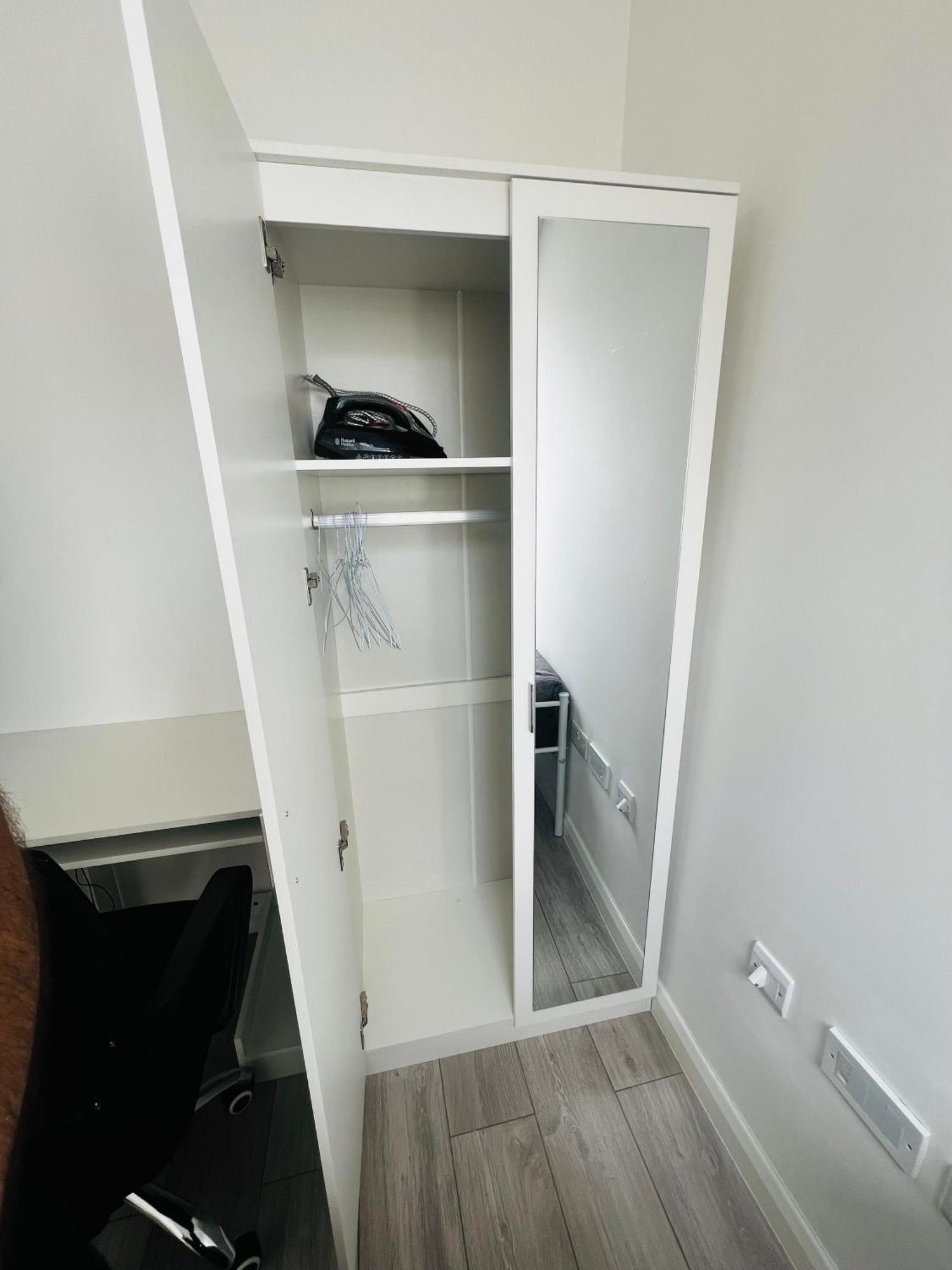 Ivory Penthouse Next To Wembley Stadium By Imperia *