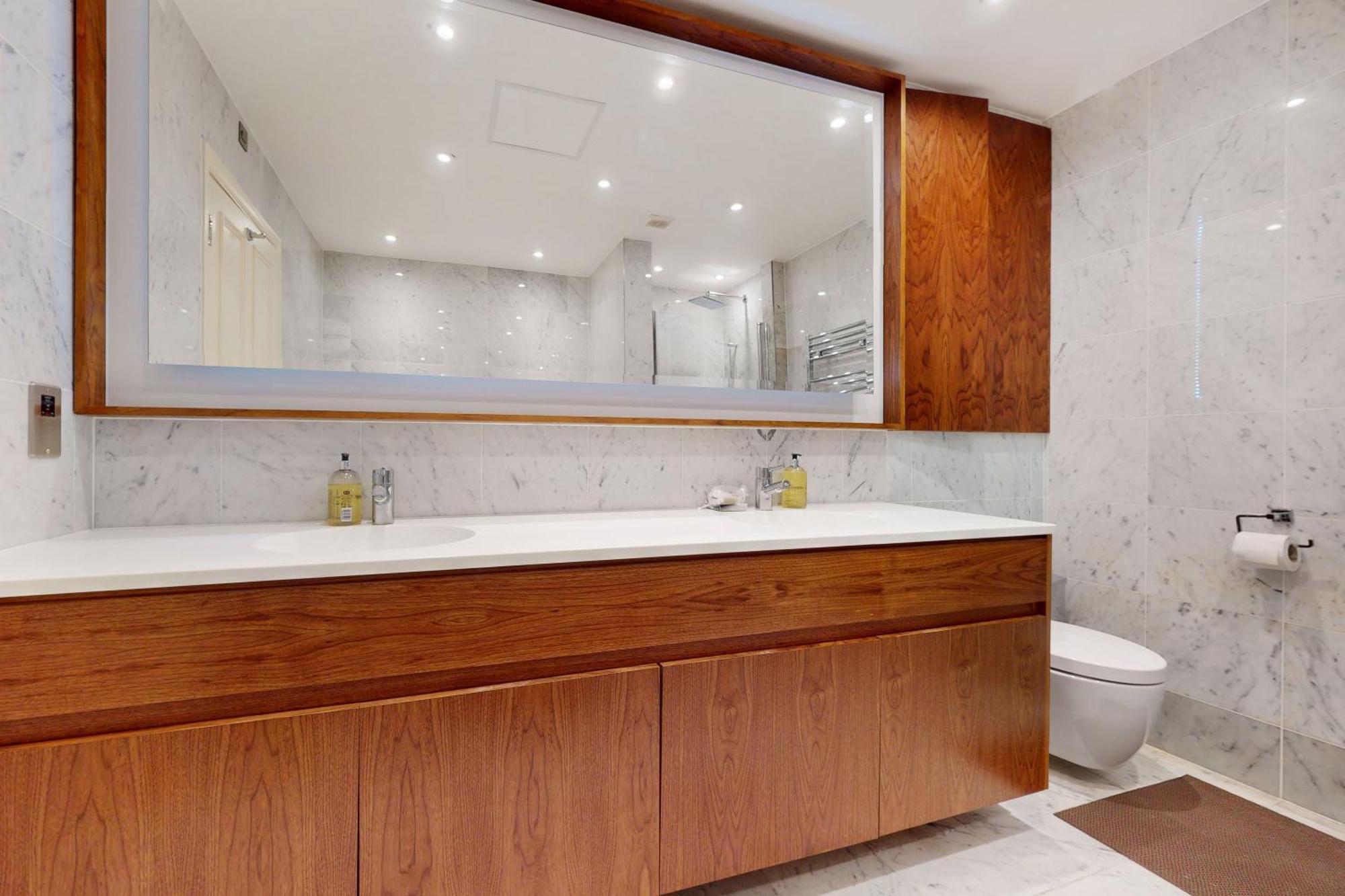 Stunning 2bd Flat In South Kensington With A Patio Apartamento