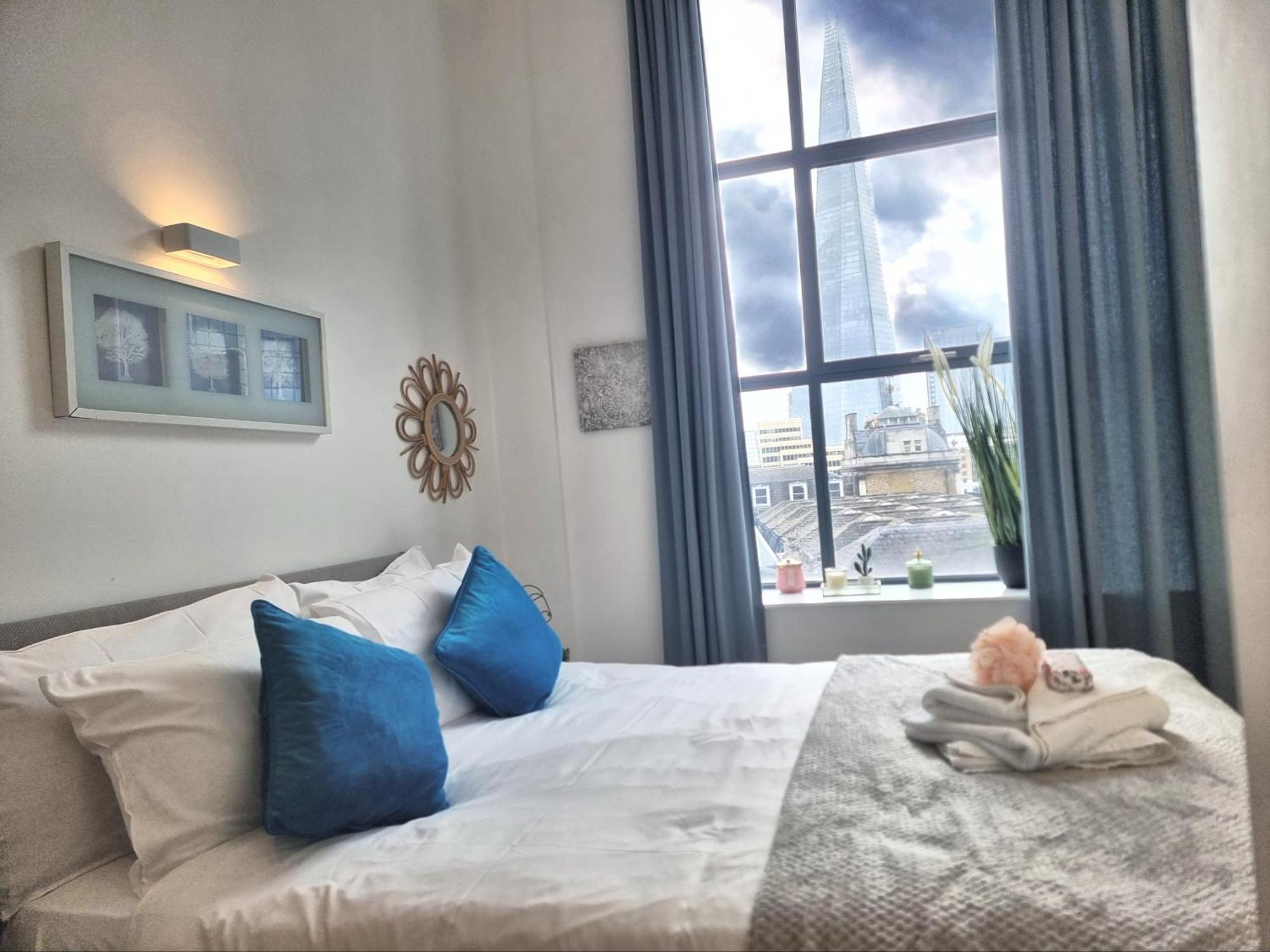 Apartment Shard View *
