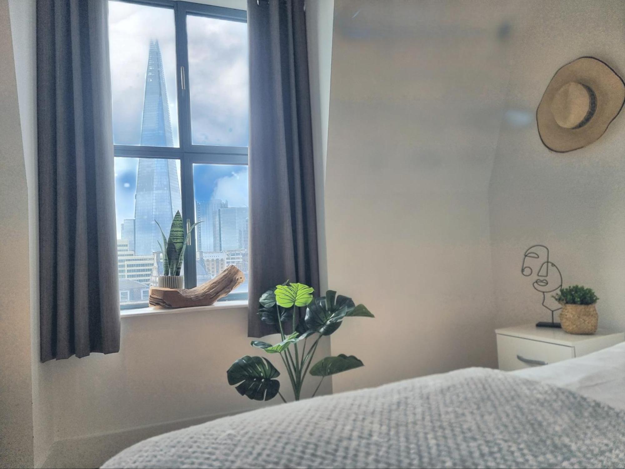 Shard View Apartment *