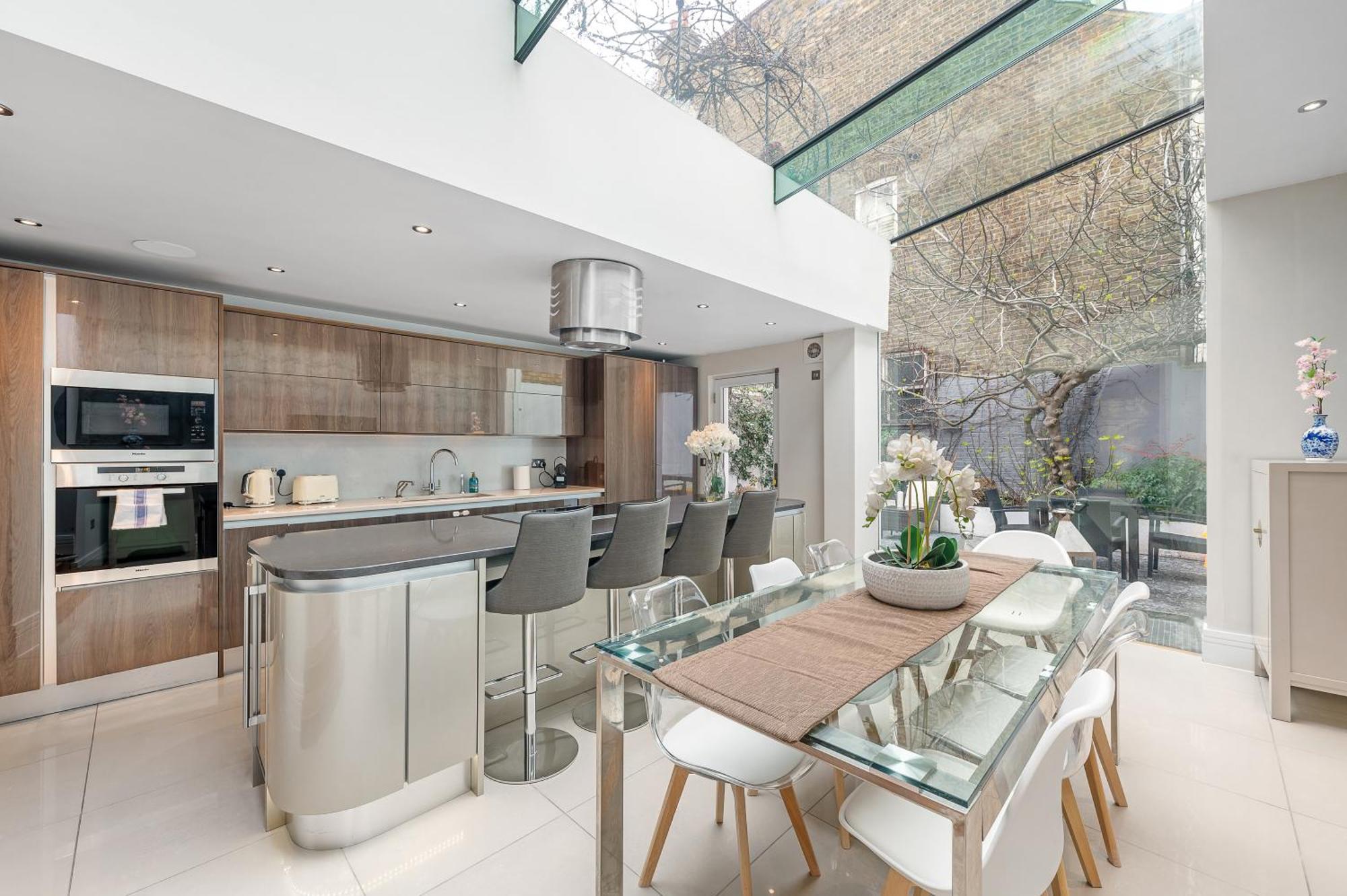 Casa Italia Near Sloane Square - Ac Bedrooms London