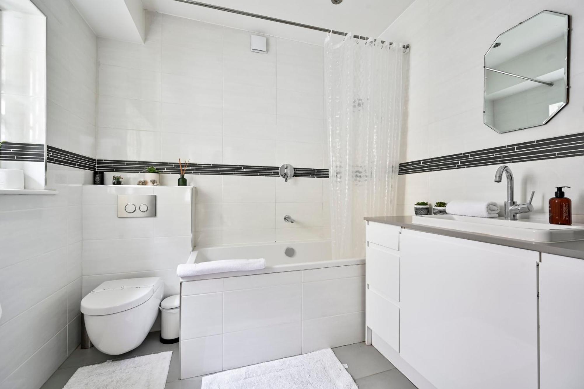 Magnificent 2 Bed Hyde Park Mews House Apartamento Londres