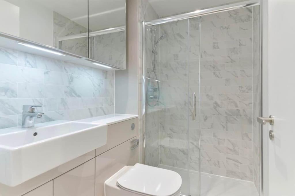 Apartment Luxury 2b2b In *