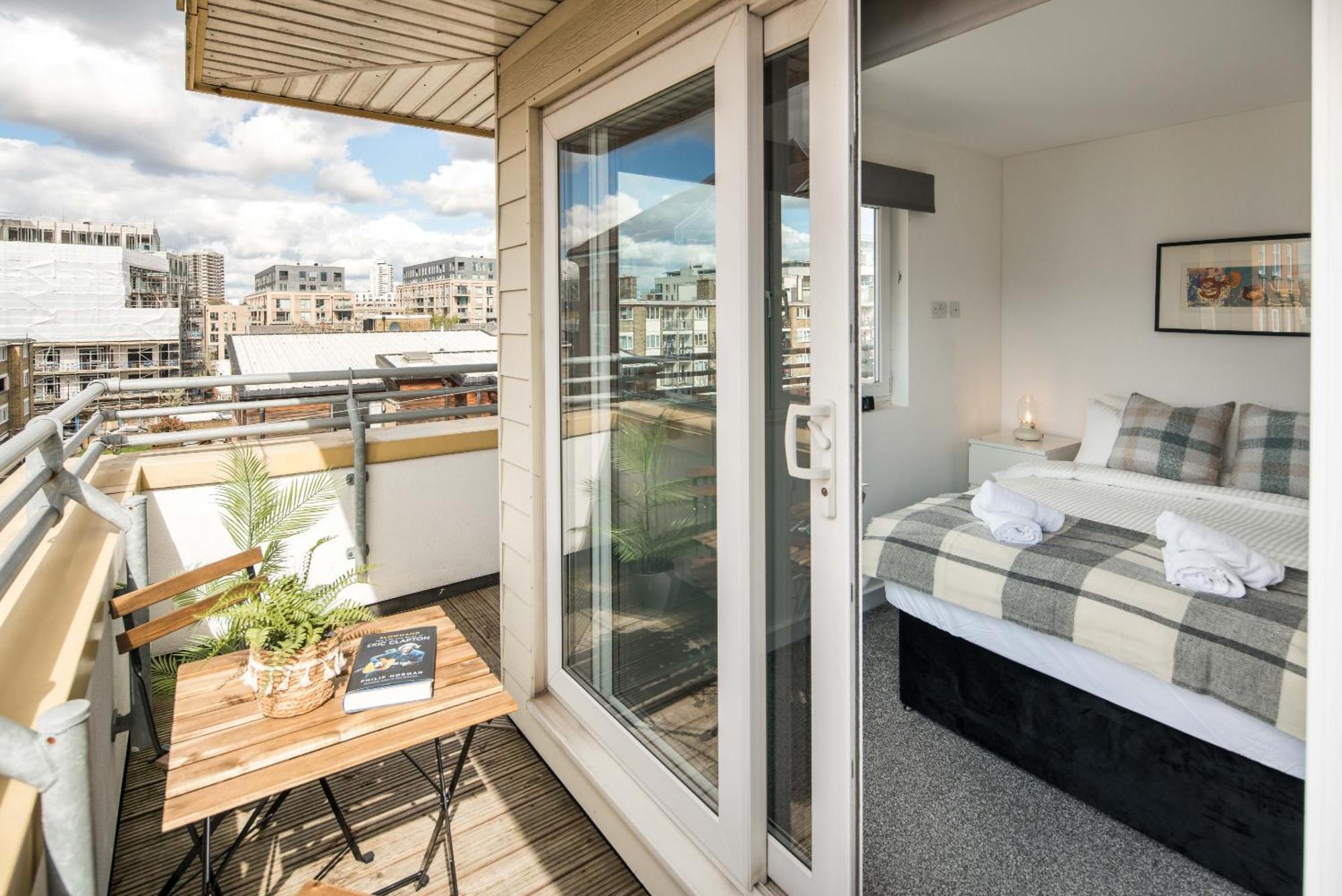 Canarywharf By Sleepy Apartamento