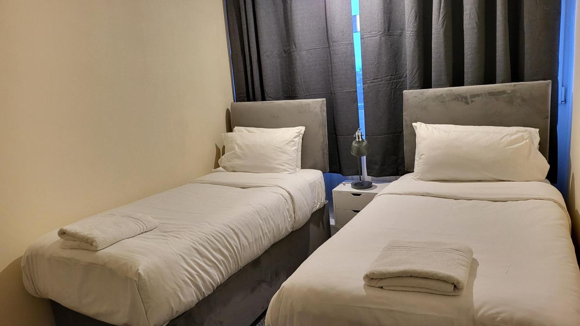 Garland Modern Spacious Flat,