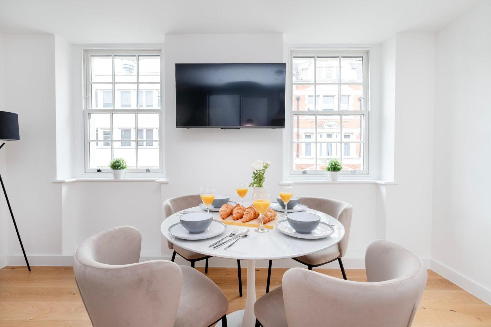 Soho & Fitzrovia With Balcony - Cityapartmentstay Apartment *