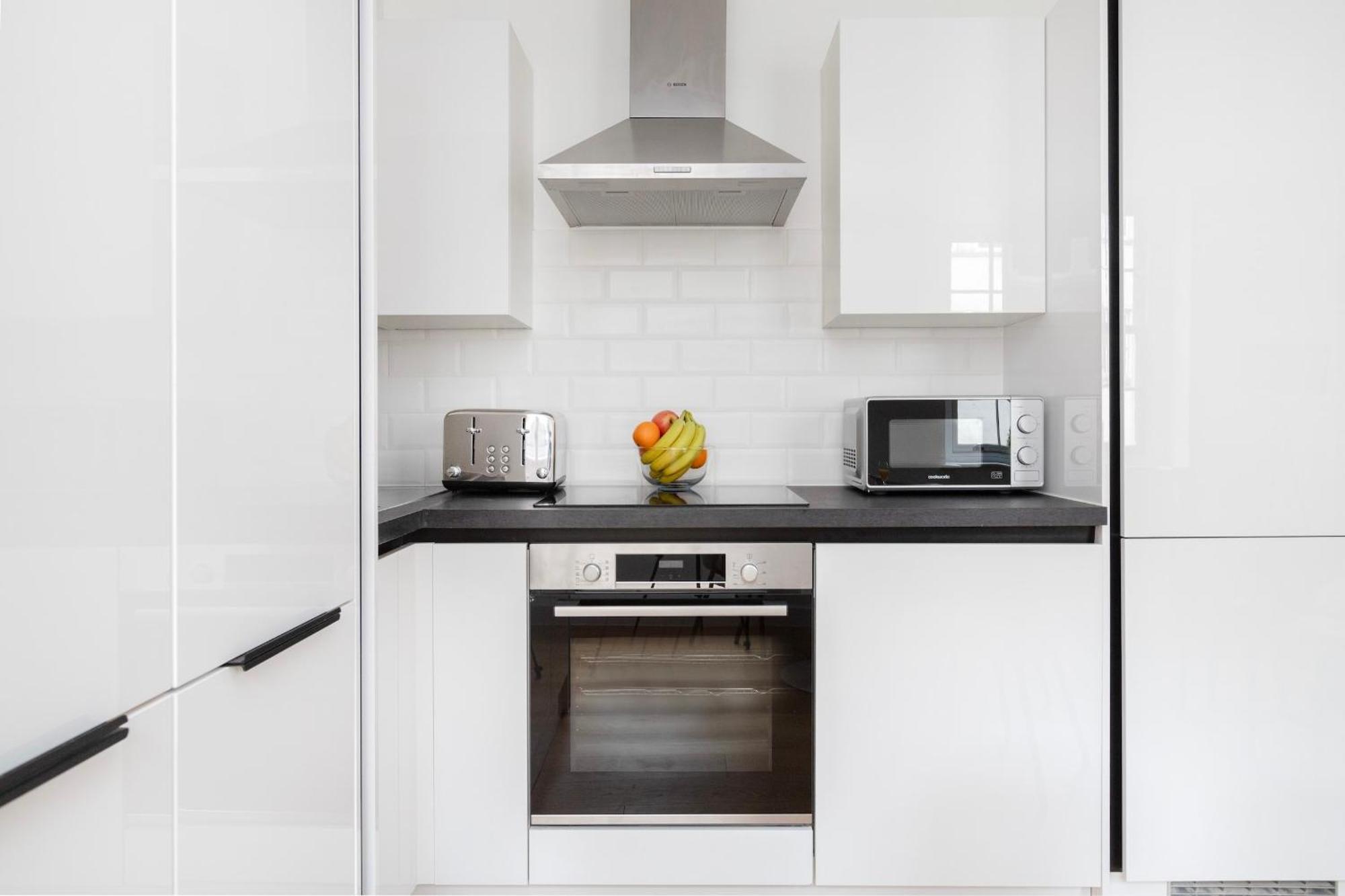 Apartment Fitzrovia With Balcony - Cityapartmentstay *