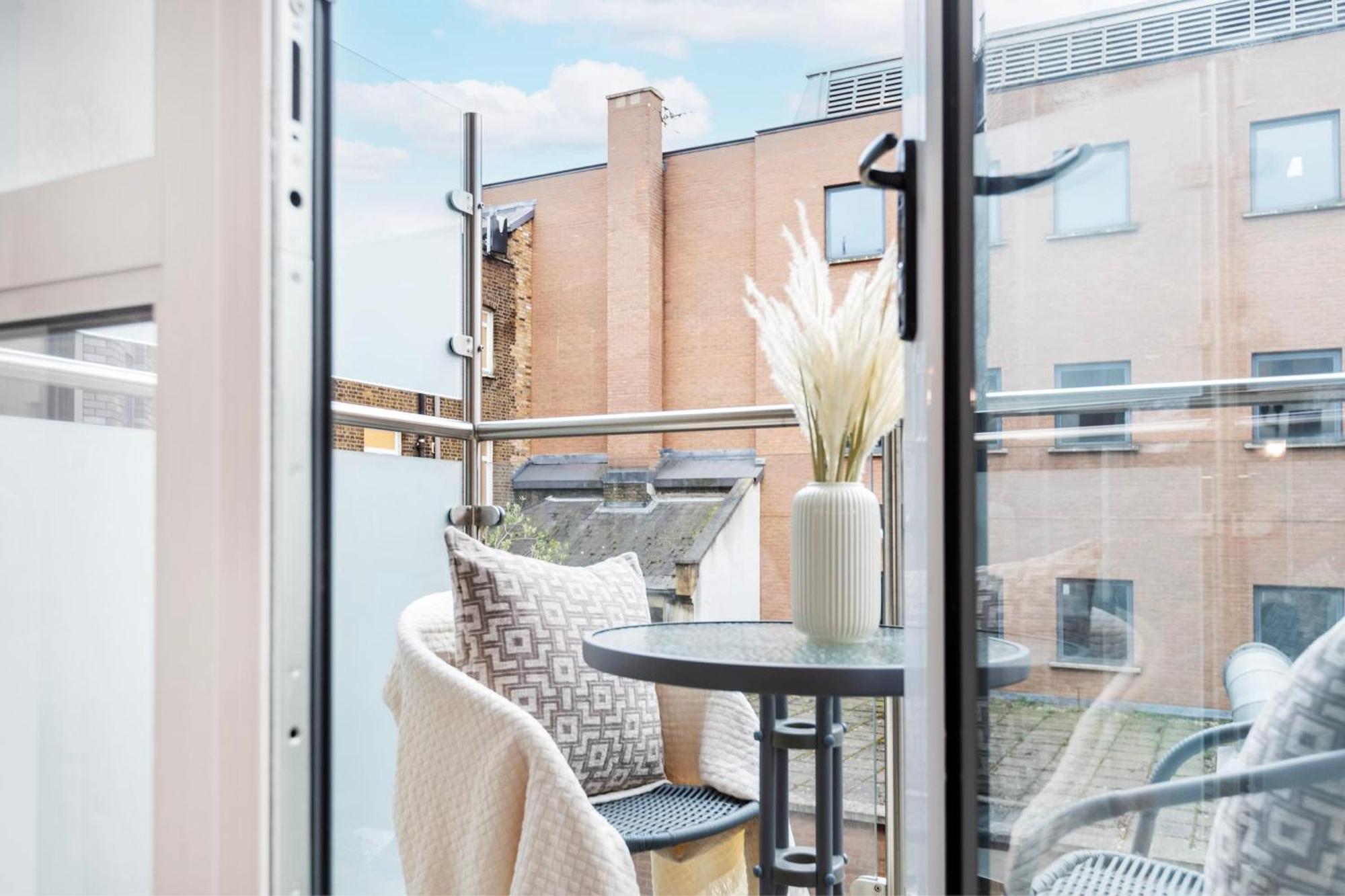 Fitzrovia With Balcony - Cityapartmentstay Apartment London