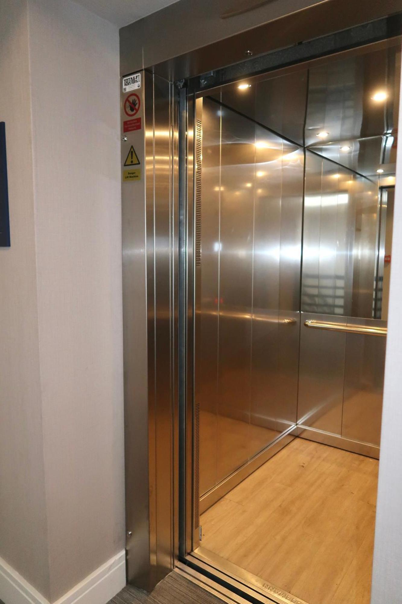 Luxury Capella Court Apartment London