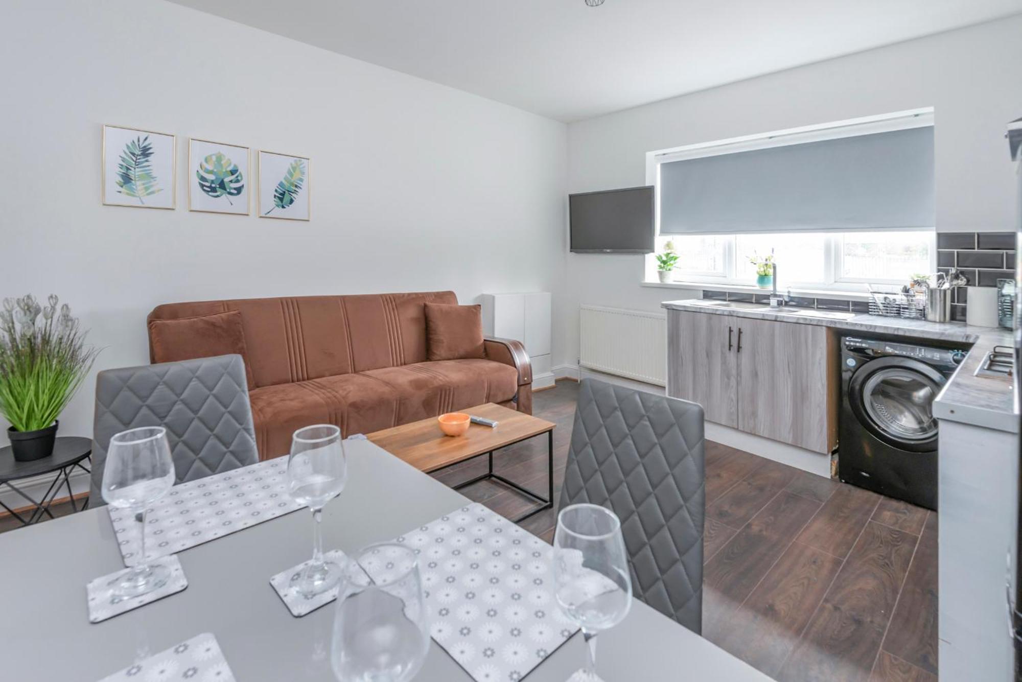 Modern Family W/wi-fi, Netflix, Self Check-in Apartamento