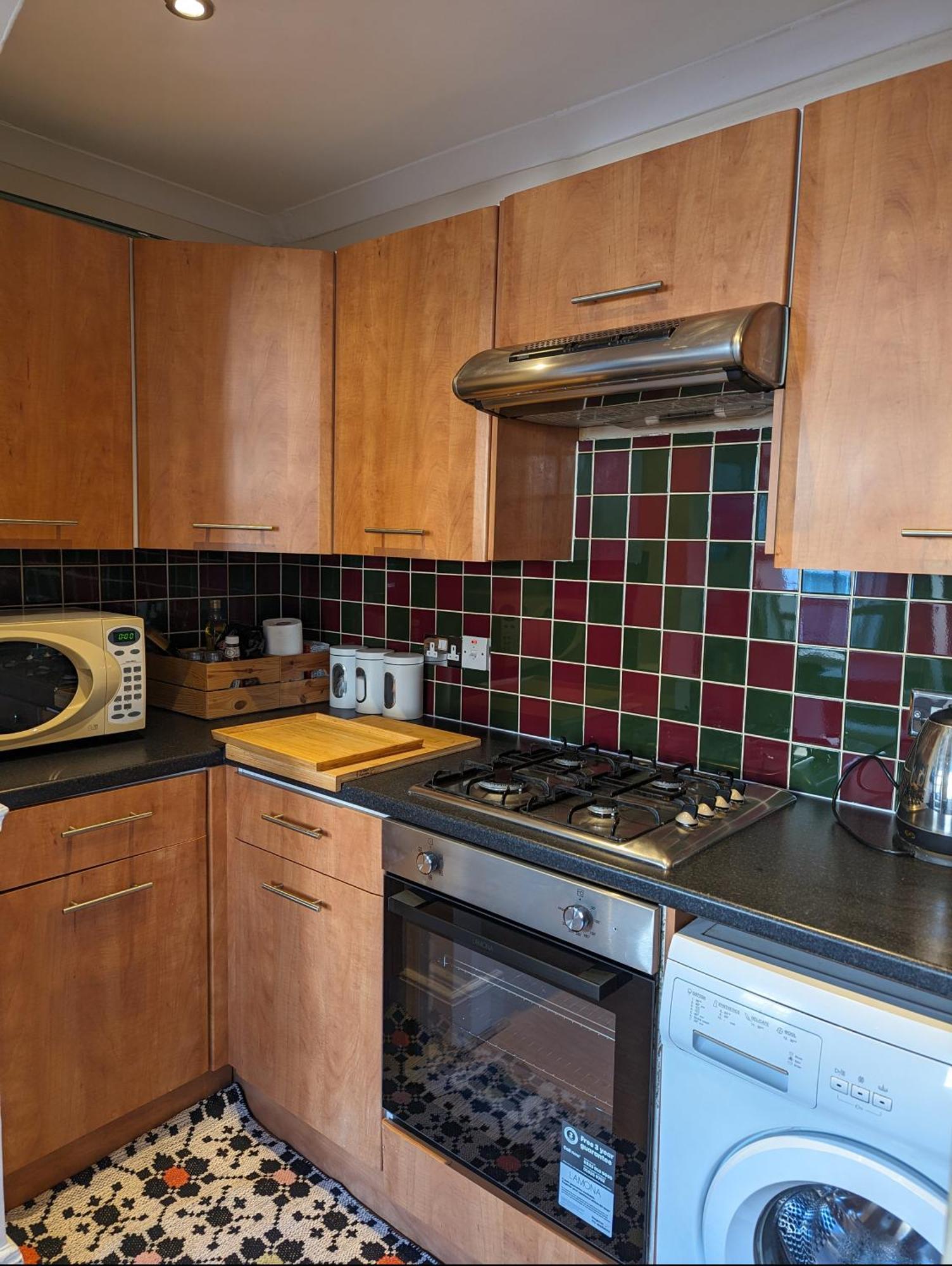 2 Bed In The Heart Of Stoke Newington * London