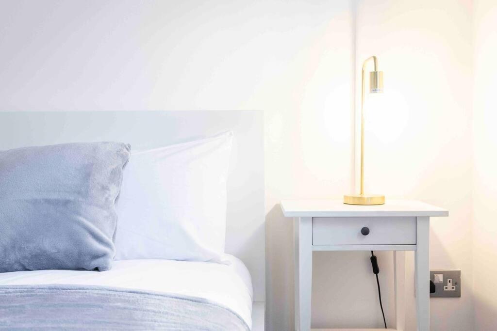 Apartment Stylish 1 Bedroom Near Shoreditch - 10 Min Walk *