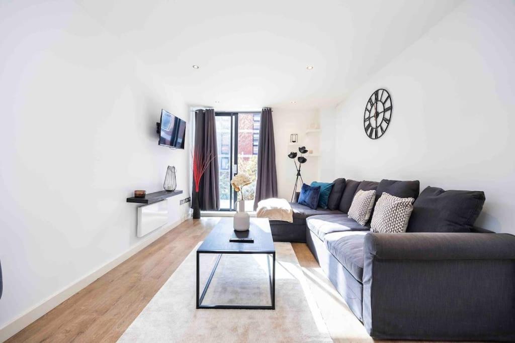Apartment Stylish 1 Bedroom Near Shoreditch - 10 Min Walk London
