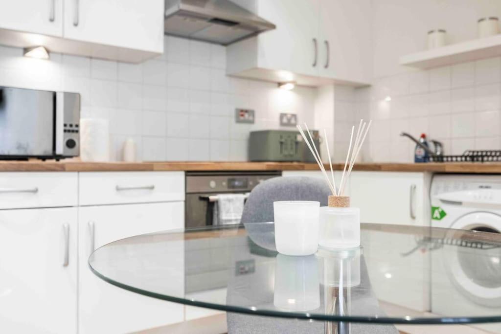 Stylish 1 Bedroom Near Shoreditch - 10 Min Walk * London