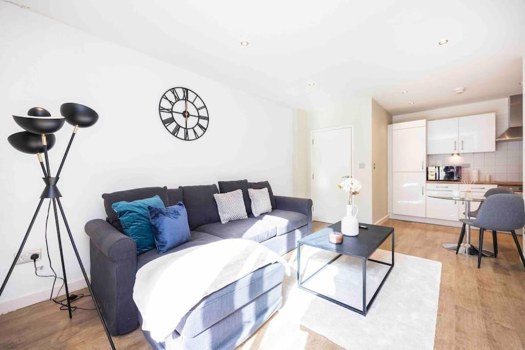 Stylish 1 Bedroom Near Shoreditch - 10 Min Walk