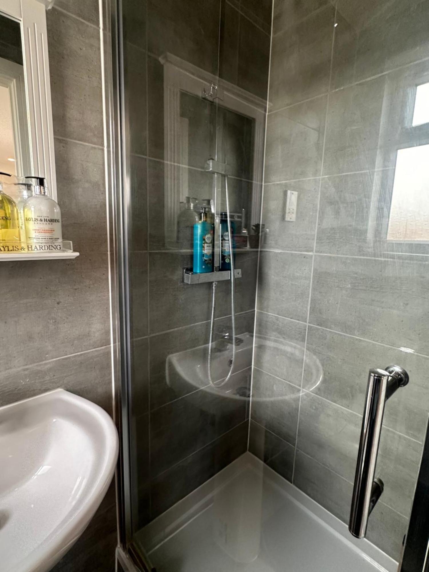 Wonderful Ensuite In Wimbledon Casa de hóspedes