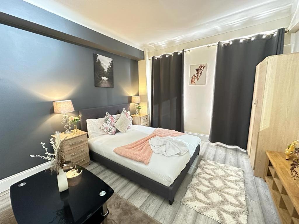 Apartment Park Lane Beautiful London