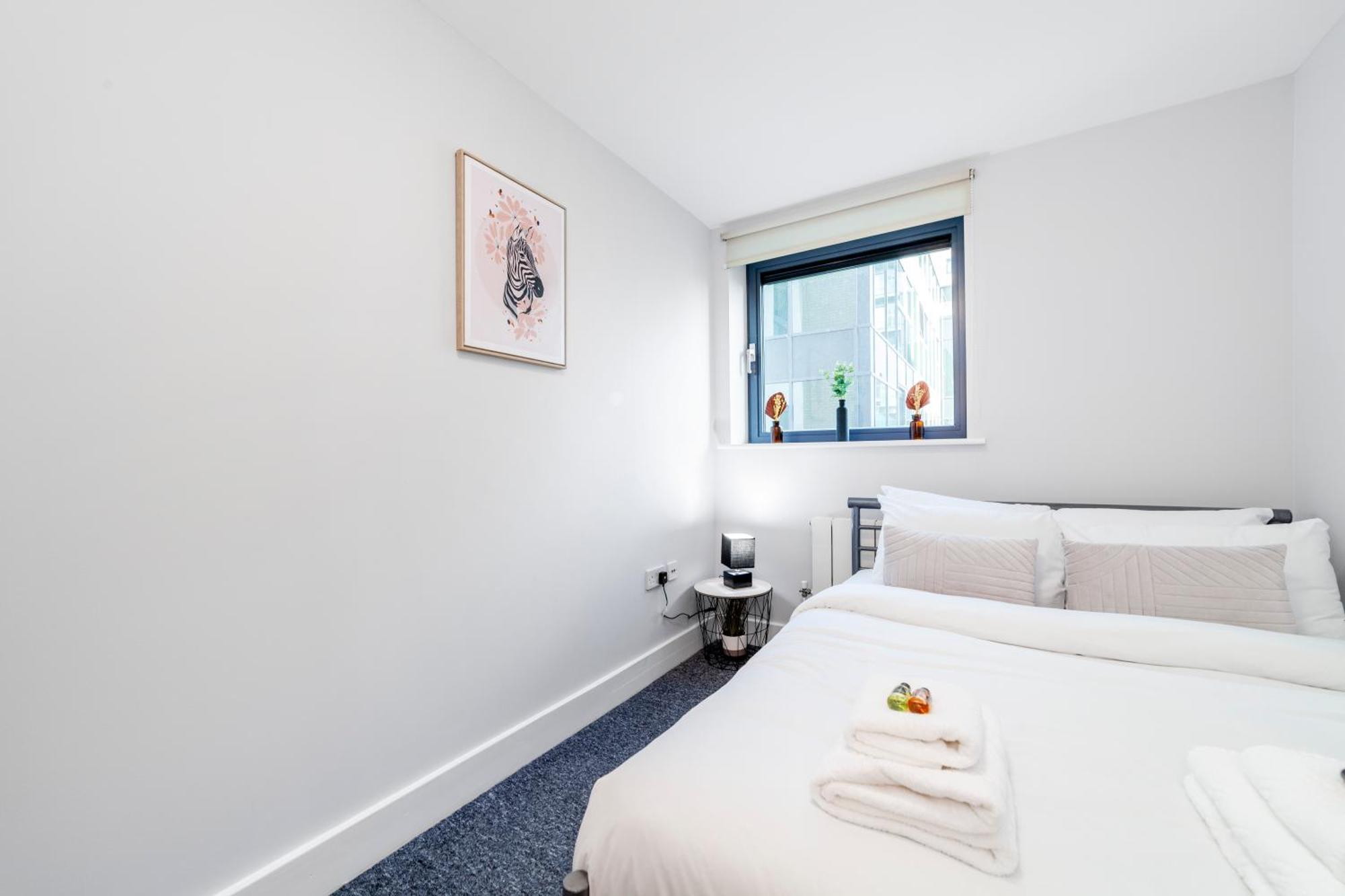 Apartment Comfy 2br Flat W Balcony In Canary Wharf